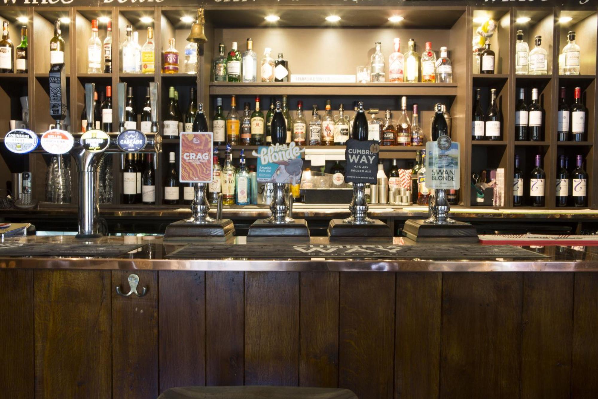 The Wheatsheaf Inn Kendal Buitenkant foto